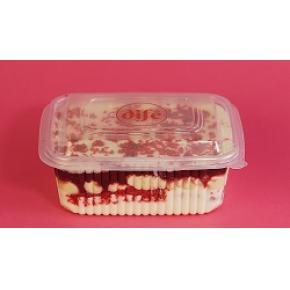 Torta 1 kg red velvet com ninho e frutas vermelhas