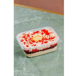 Torta 1 kg red velvet com ninho e frutas vermelhas